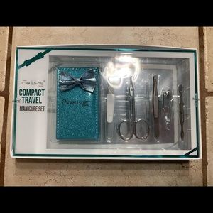 Manicure Set - Brand New!